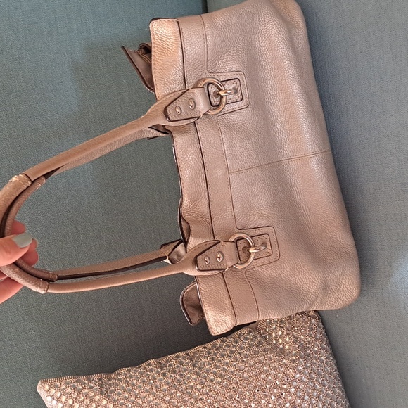 Coach leather handbag - Picture 2 of 7